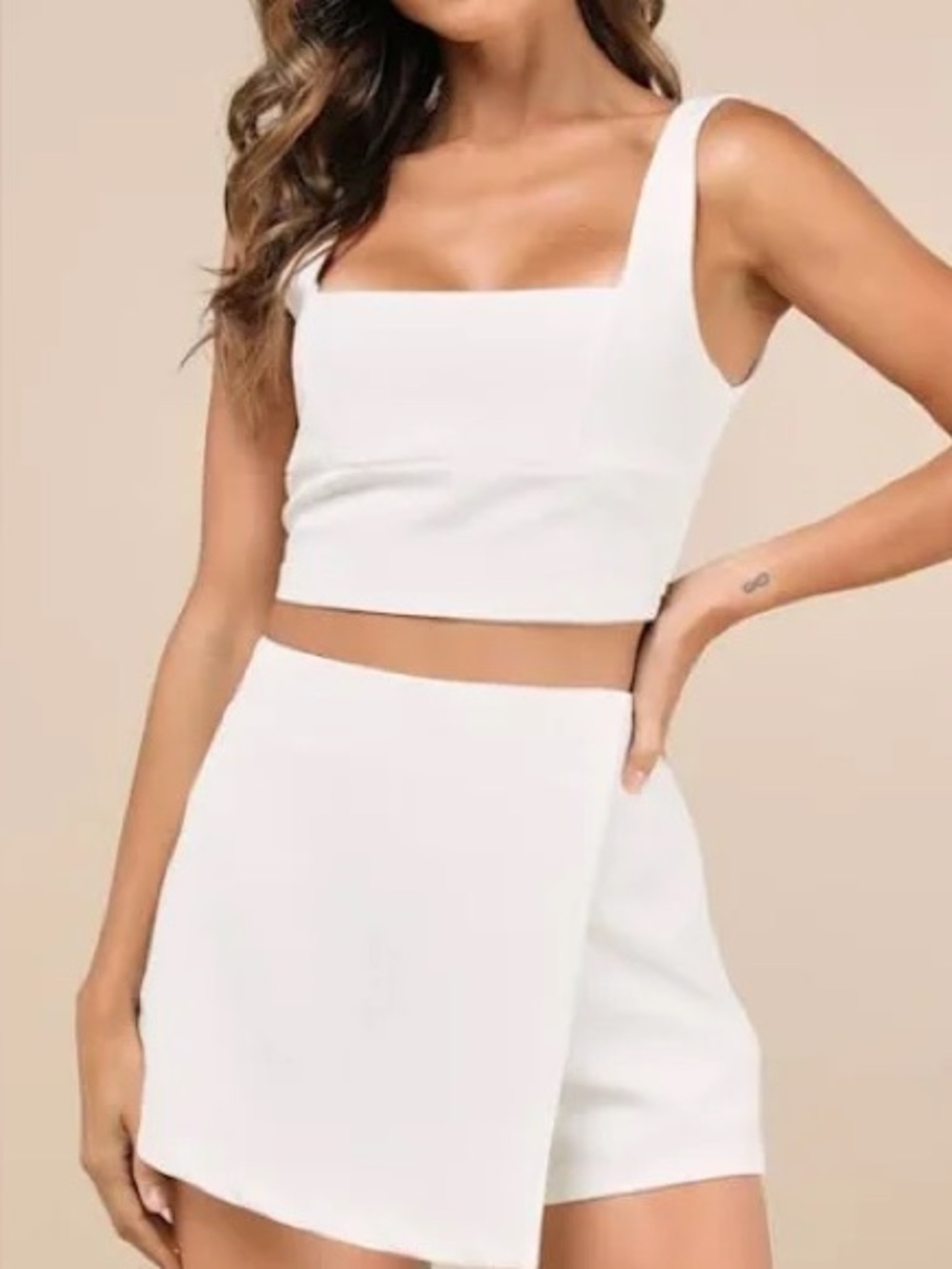 White Square-Neck Crop Tank Top - Women's